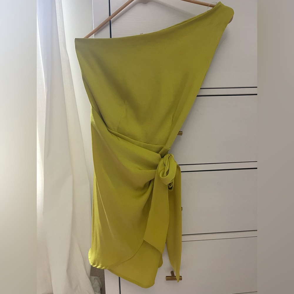 Vici Tyche Lime Green One Shoulder Wrap Dress xs